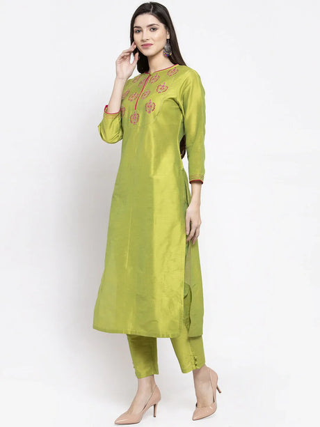 Women'S Green Embroidered Kurta Set With Pyjamas & Dupatta | Ethniqndia - Made In INDIA.